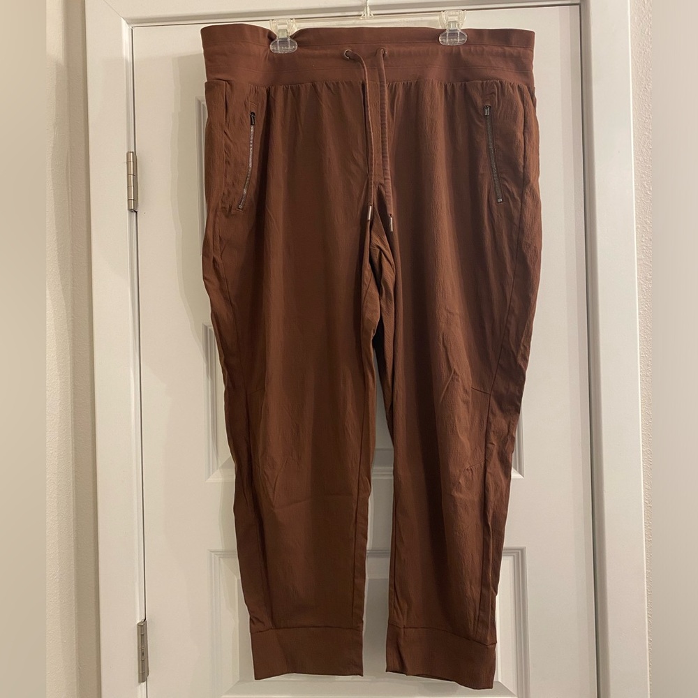Athleta Trekkie North High Rise Jogger